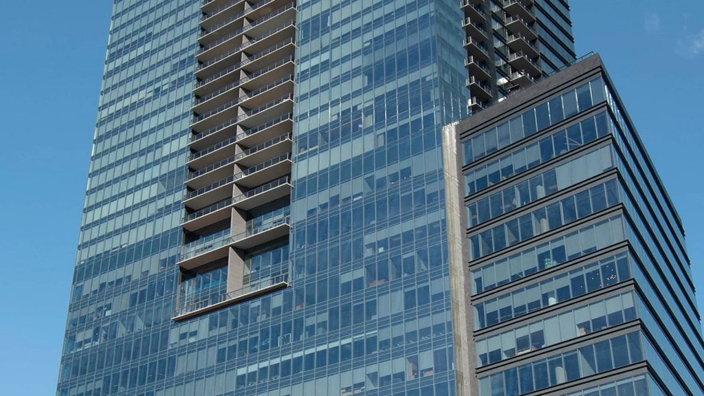 3630 peachtree glass building