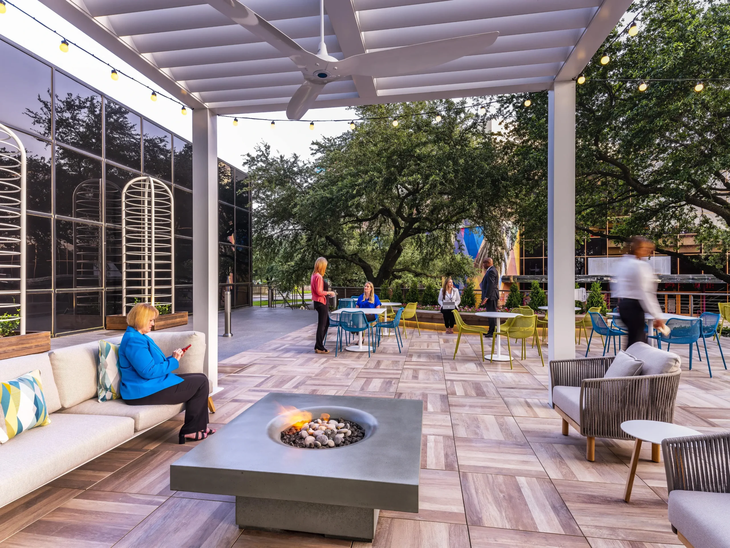 Outdoor Customer Spaces